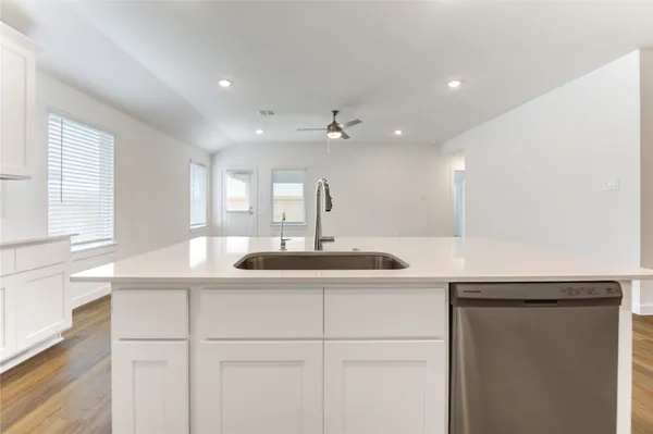 $2,499 | 9014 Rose Water Trail, Iowa Colony, TX 77583
