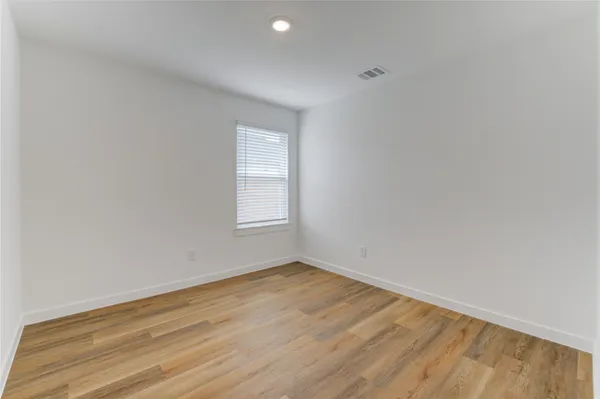 $2,499 | 9014 Rose Water Trail, Iowa Colony, TX 77583