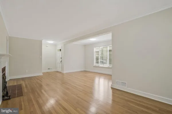 $3,200 | 3977 26th Street North, Arlington, VA 22207