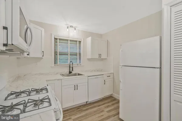 $3,200 | 3977 26th Street North, Arlington, VA 22207
