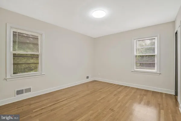 $3,200 | 3977 26th Street North, Arlington, VA 22207