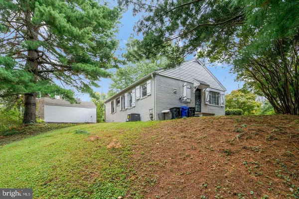 $3,200 | 3977 26th Street North, Arlington, VA 22207