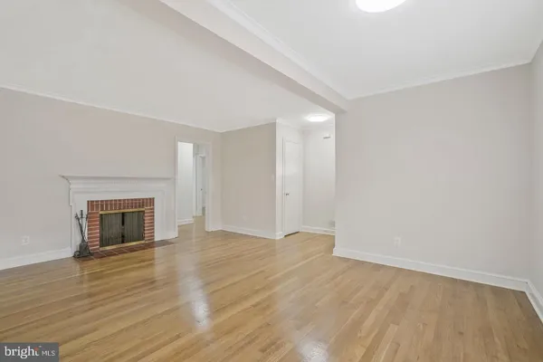 $3,200 | 3977 26th Street North, Arlington, VA 22207