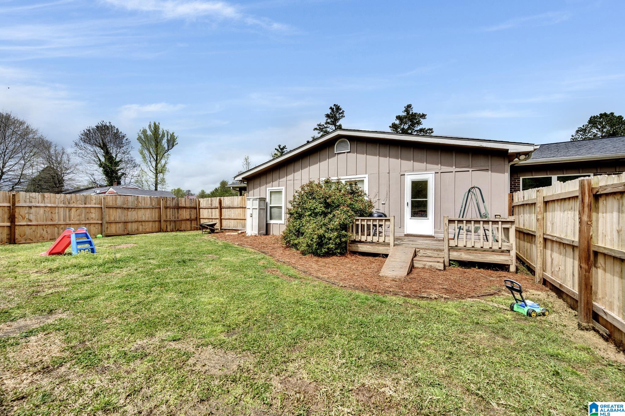 726 Pinewood Avenue Bessemer, AL 35023 - Photo 5 of 30