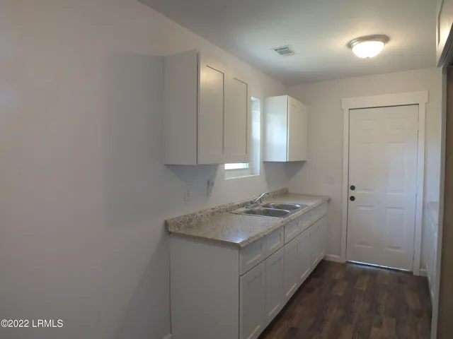 $309,000 | 1256 Kings Highway, Yemassee, SC 29945