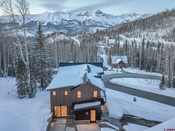 a view of house with a outdoor space