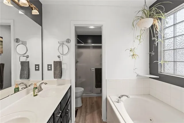 $340,000 | 304 Givan Court, Belton, MO 64012