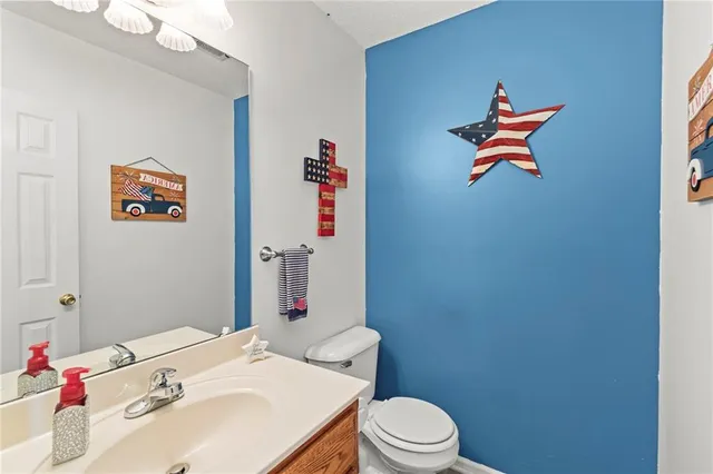 $340,000 | 304 Givan Court, Belton, MO 64012