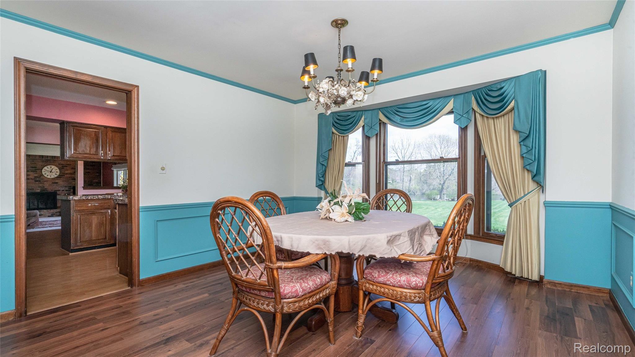 5330 Inverrary Lane Commerce Township, MI 48382 - Photo 25 of 76 Dining Room.