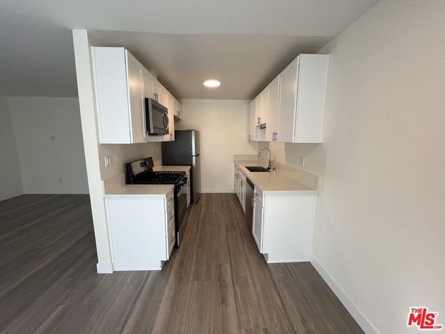 $2,500 | 7972 Norton Avenue, Unit 7, West Hollywood, CA 90046