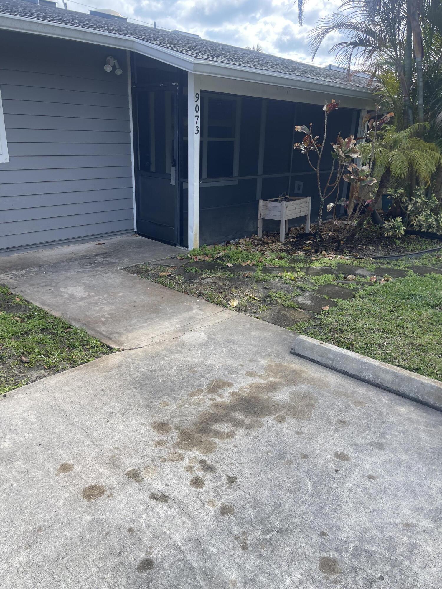 Front View 9073 SE Hobe Ridge Ave