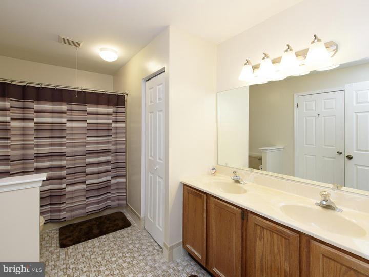 364 Scola Road Brookhaven, PA 19015 - Photo 18 of 21 Bathroom