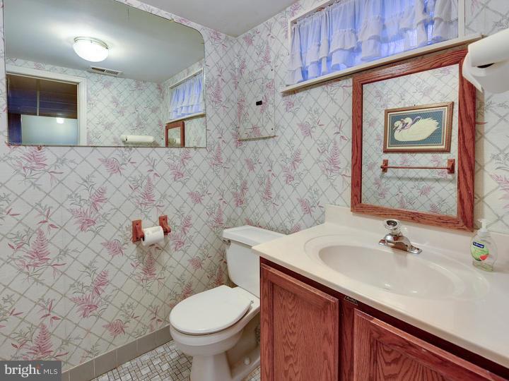 364 Scola Road Brookhaven, PA 19015 - Photo 19 of 21 Half Bath