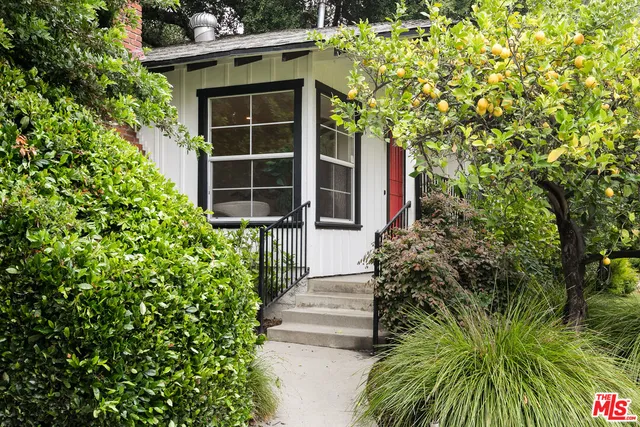 $1,500,000 | 437 Wistaria Place, Altadena, CA 91001