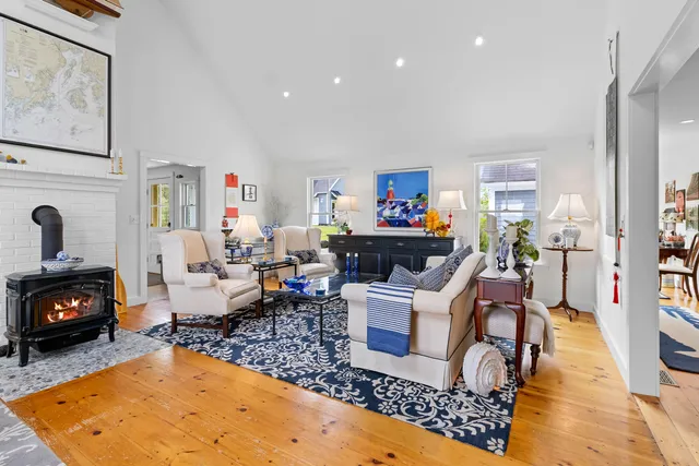 $1,200,000 | 17 Spring Street, South Thomaston, ME 04858