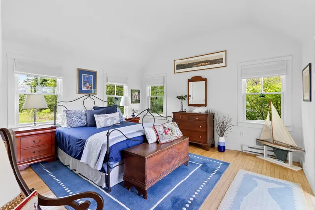 $1,200,000 | 17 Spring Street, South Thomaston, ME 04858