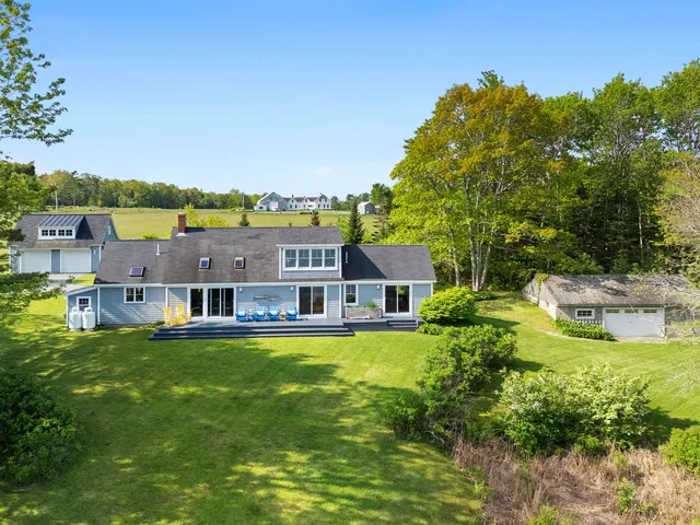 $1,200,000 | 17 Spring Street, South Thomaston, ME 04858