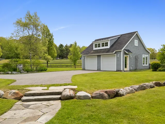 $1,200,000 | 17 Spring Street, South Thomaston, ME 04858