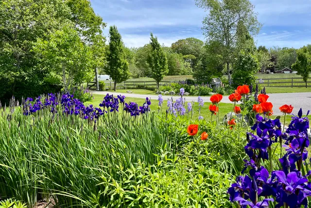 $1,200,000 | 17 Spring Street, South Thomaston, ME 04858