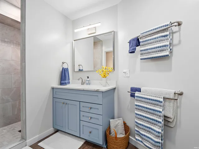 $749,000 | 10660 North Southshore Drive, Unit D3, Syracuse, IN 46567