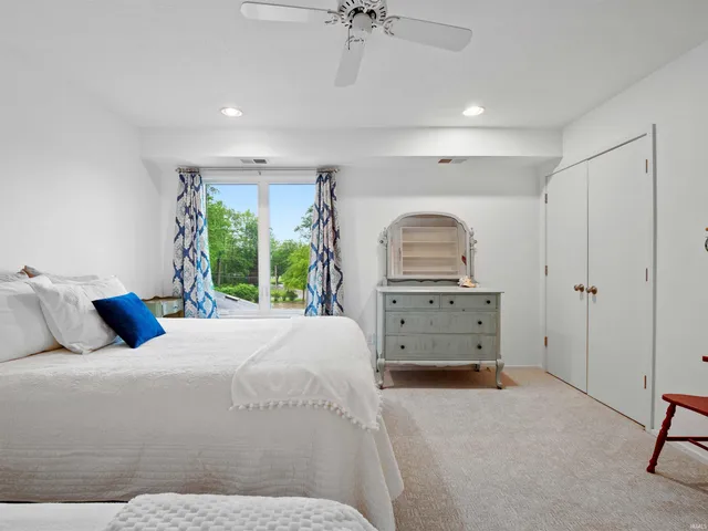 $749,000 | 10660 North Southshore Drive, Unit D3, Syracuse, IN 46567