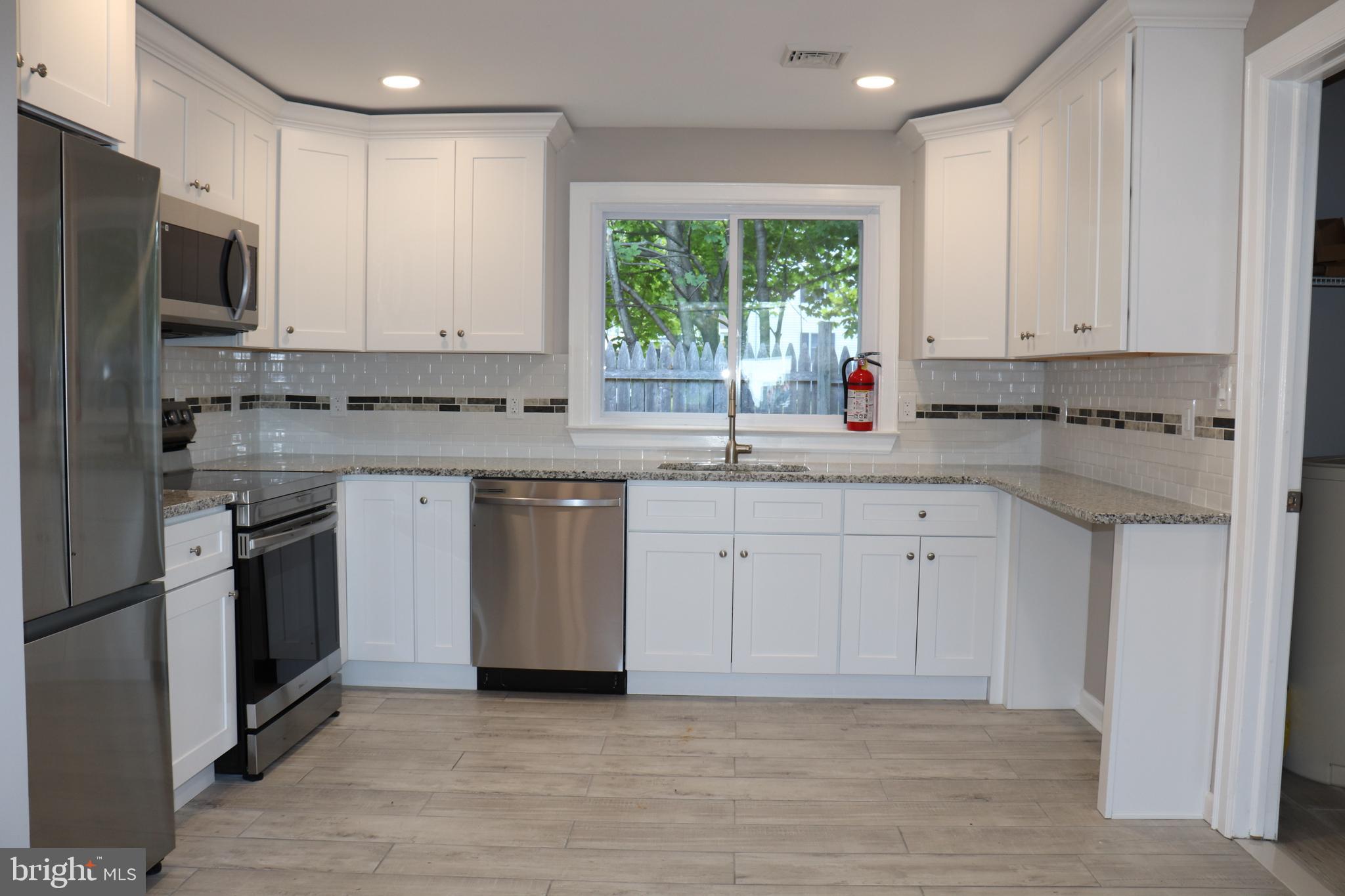 382 Meany Road Wrightstown, NJ 08562 - Photo 6 of 23 Gallery Image 6