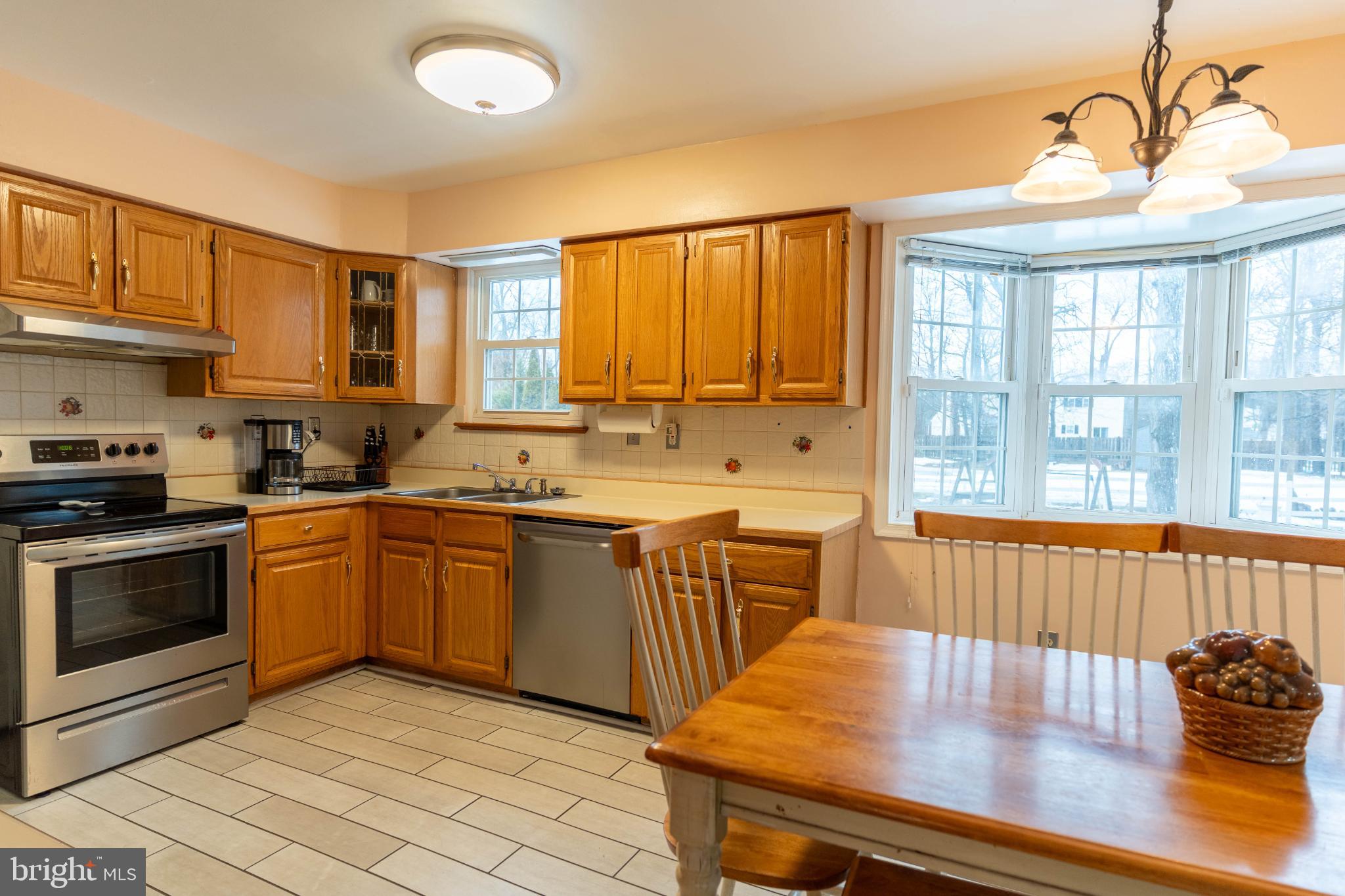 2732 Valley Woods Road Hatfield, PA 19440 - Photo 10 of 33 Bright and inviting kitchen with ample space.