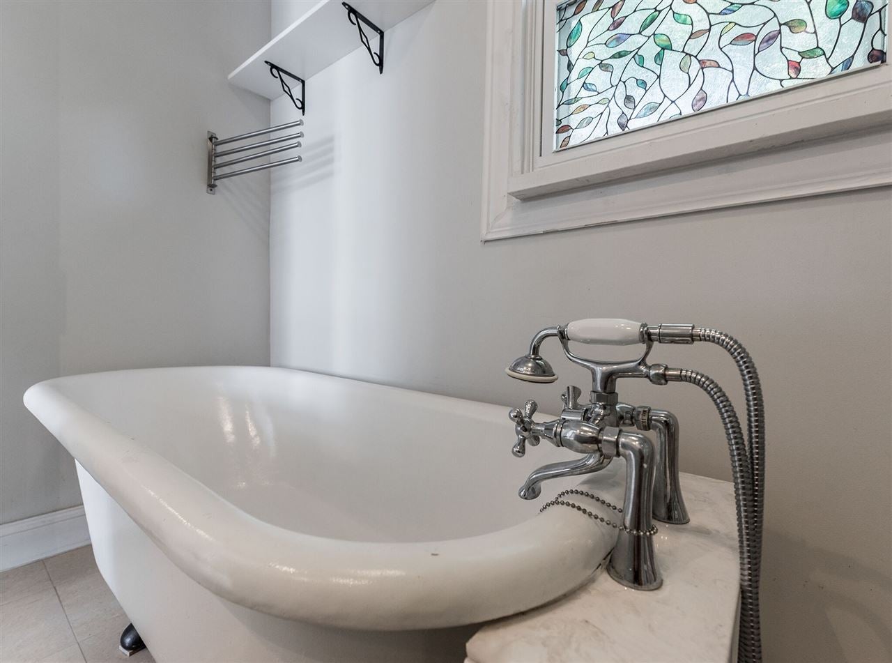 4642 Riverside Drive Huntington, WV 25705 - Photo 10 of 17 Gallery Image 10