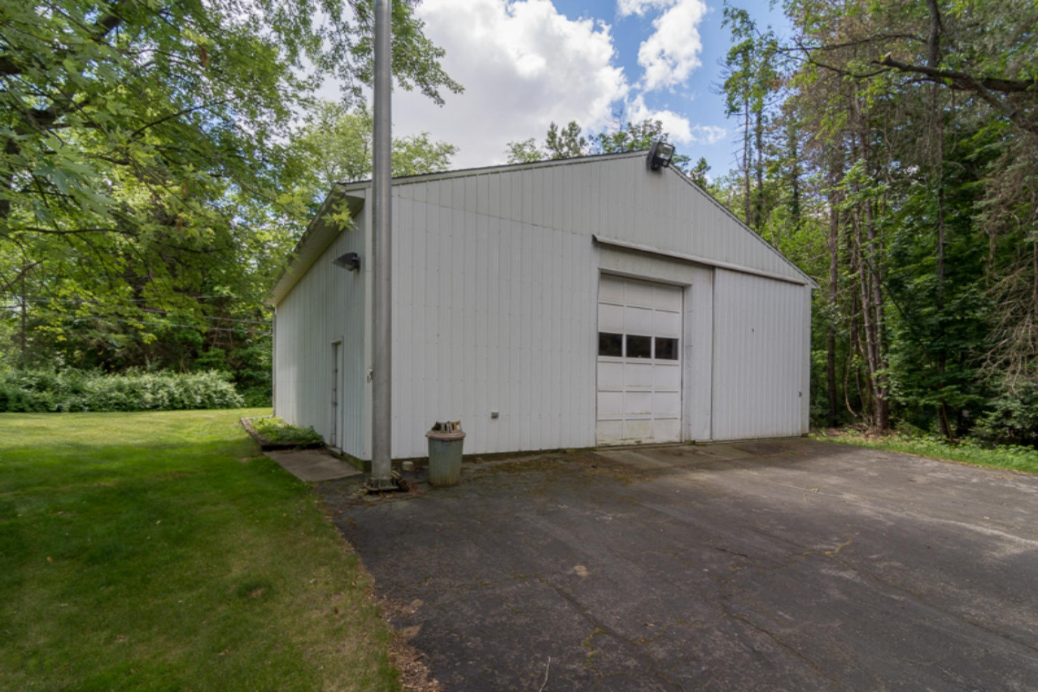 2410 Weaver Road Niles, MI 49120 - Photo 35 of 39 2410 Weaver Rd Niles MI 49120-large-035-