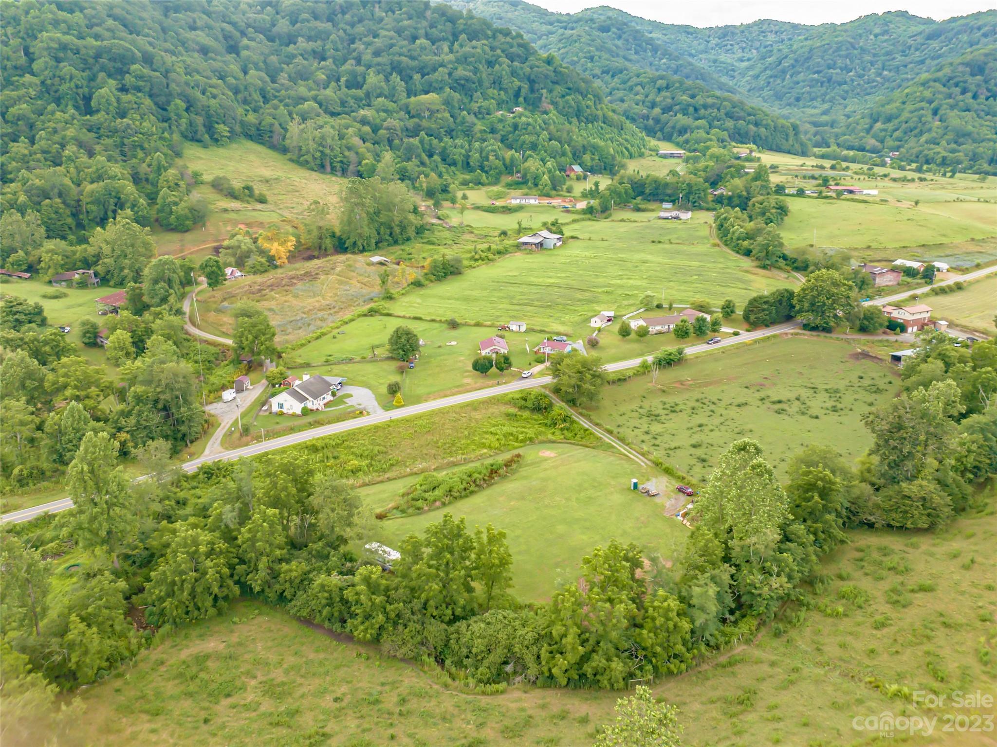 309 Sugar Creek Road Leicester, NC 28748 - Photo 23 of 23 a view of an ocean from a mountain