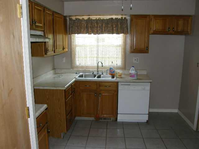 3609 Dubarry Road Indianapolis, IN 46226 - Photo 3 of 6