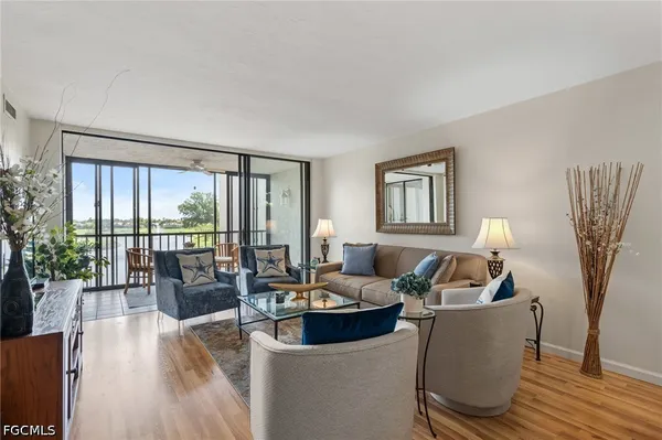 $2,600 | 4210 Steamboat Bend, Unit 304, Fort Myers, FL 33919