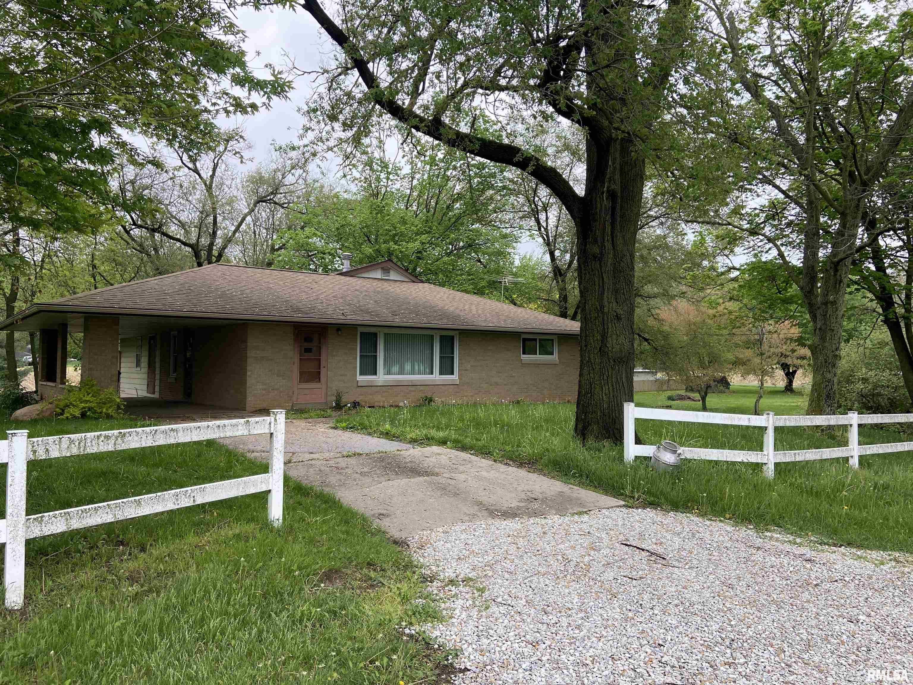 9307 South Powell Road Mapleton, IL 61547 - Photo 11 of 40