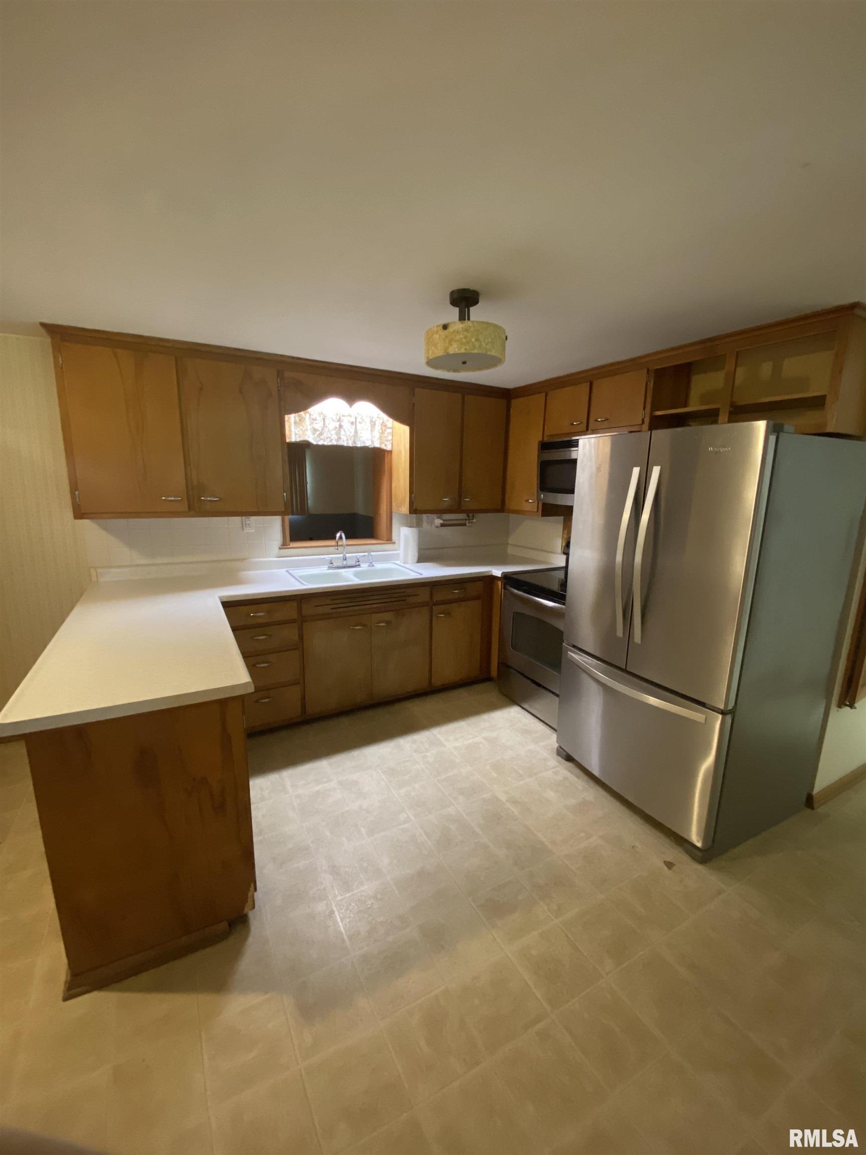 9307 South Powell Road Mapleton, IL 61547 - Photo 12 of 40