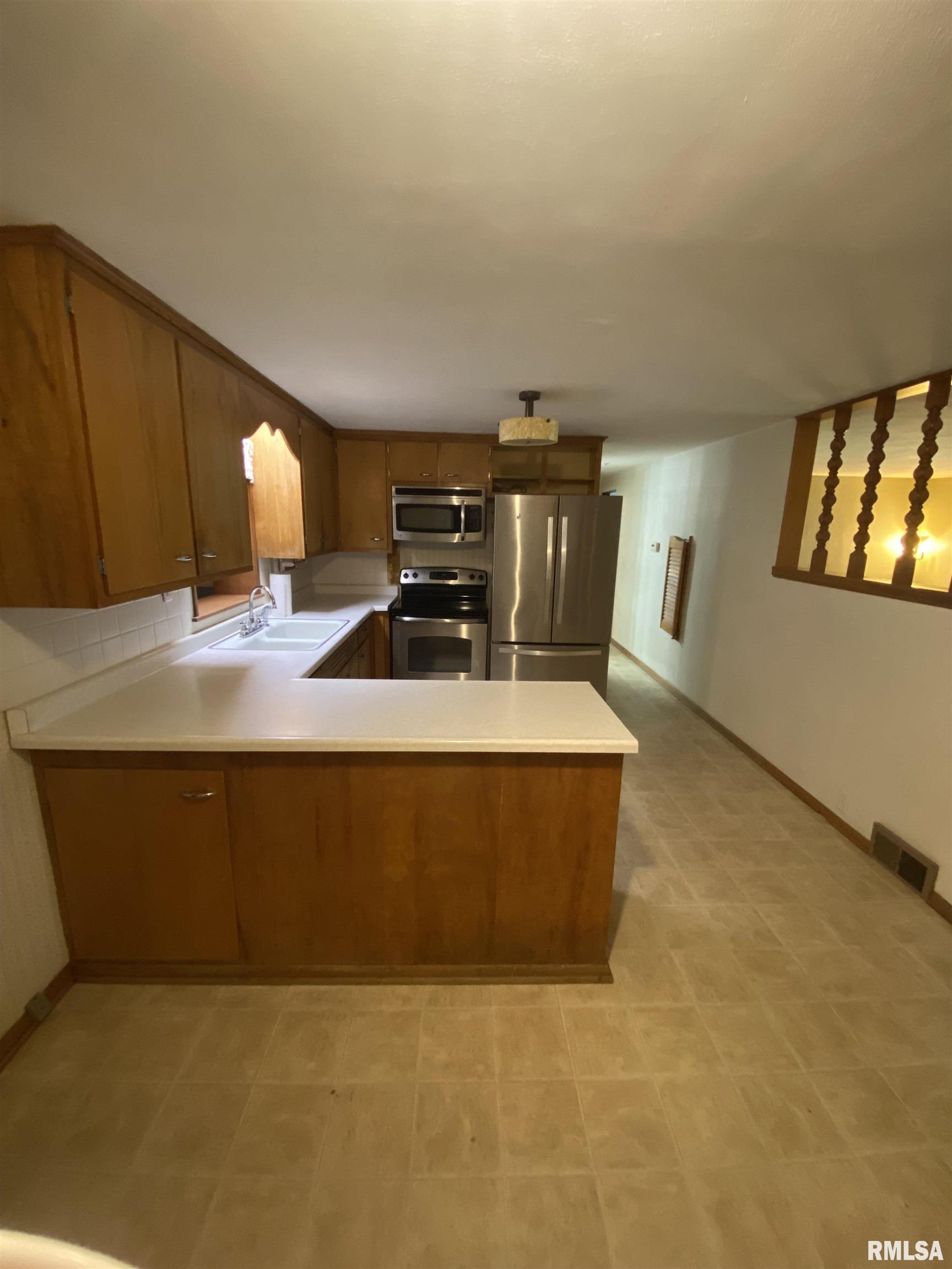 9307 South Powell Road Mapleton, IL 61547 - Photo 13 of 40