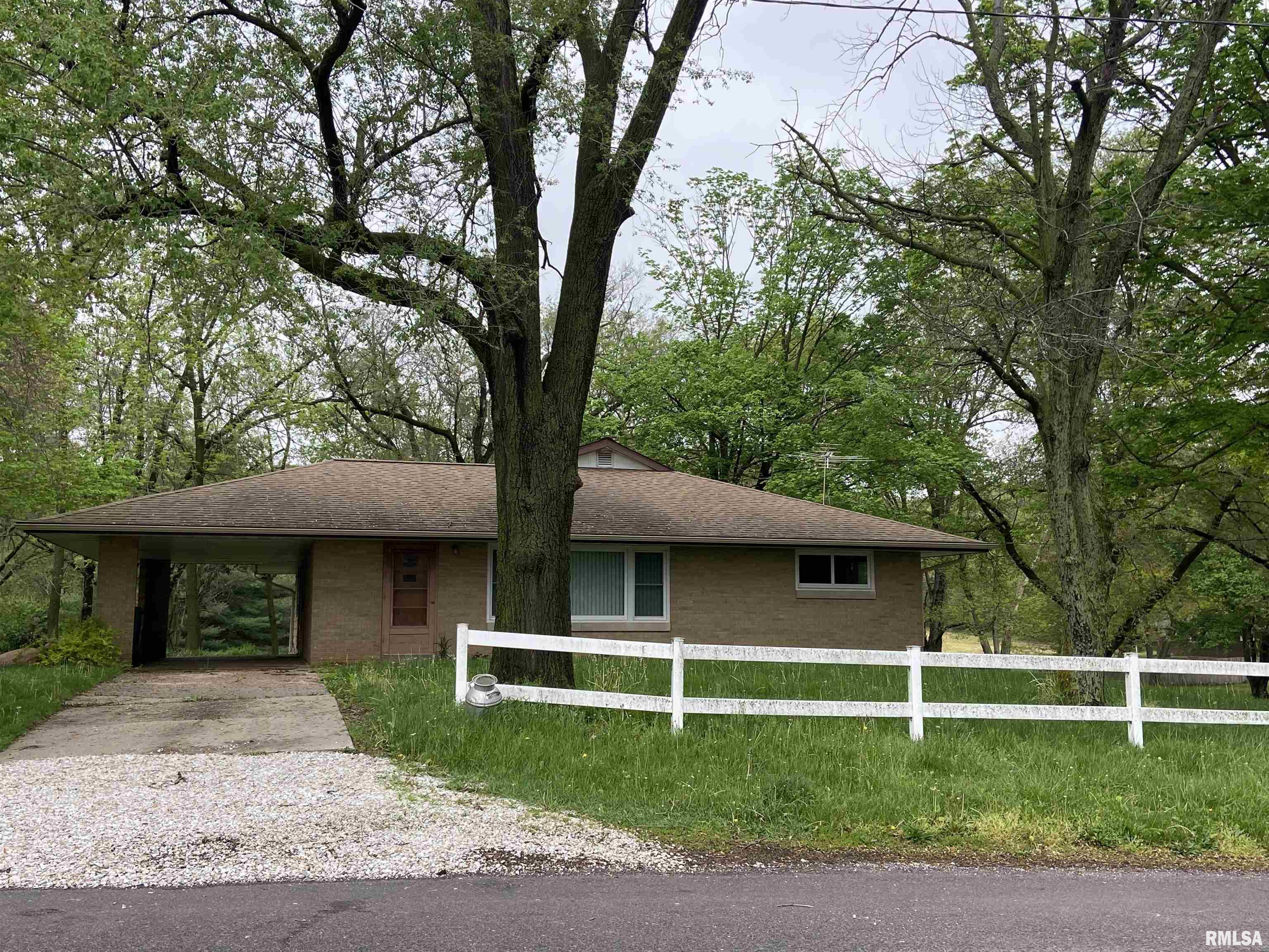 9307 South Powell Road Mapleton, IL 61547 - Photo 2 of 40