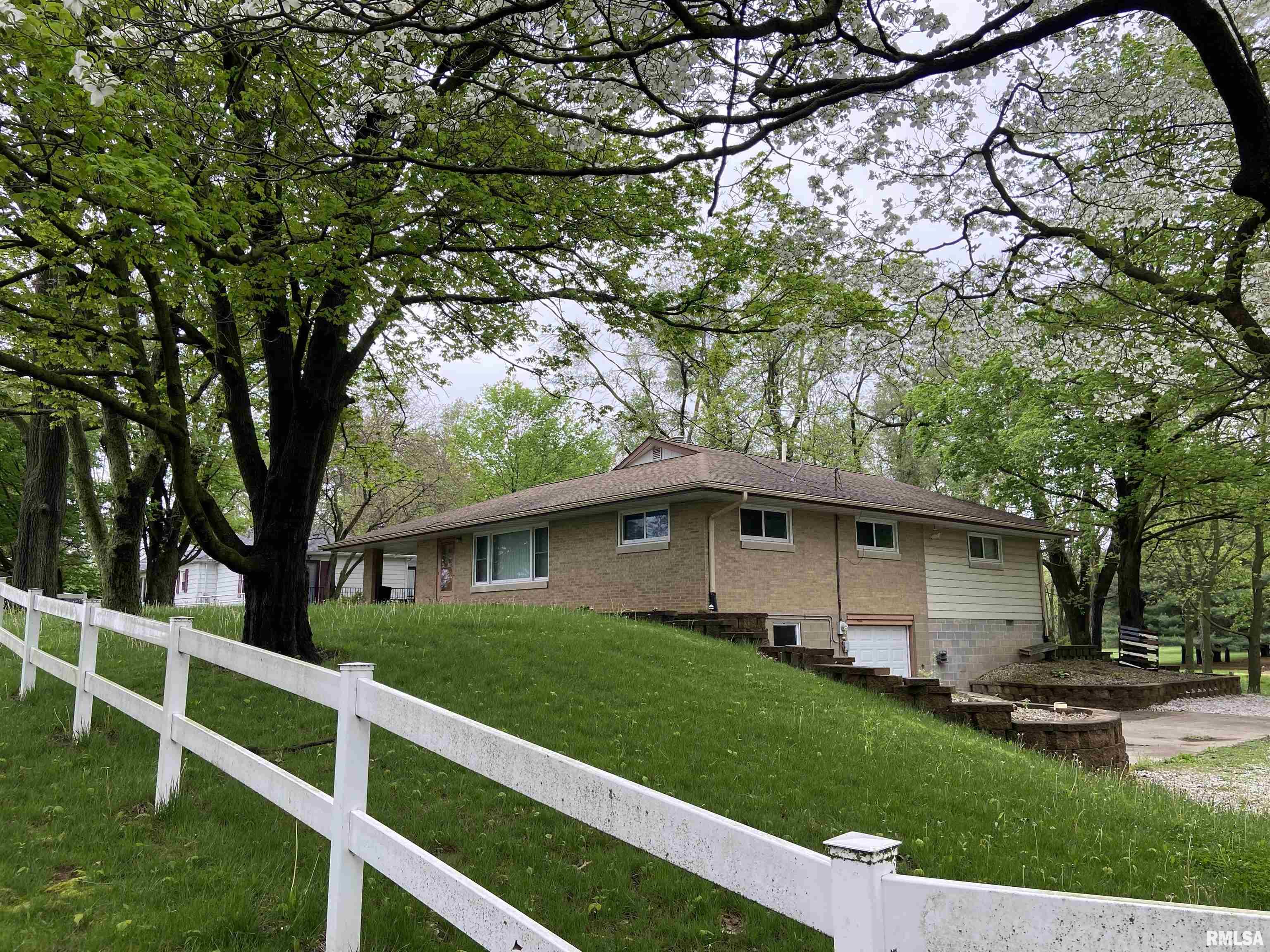 9307 South Powell Road Mapleton, IL 61547 - Photo 4 of 40