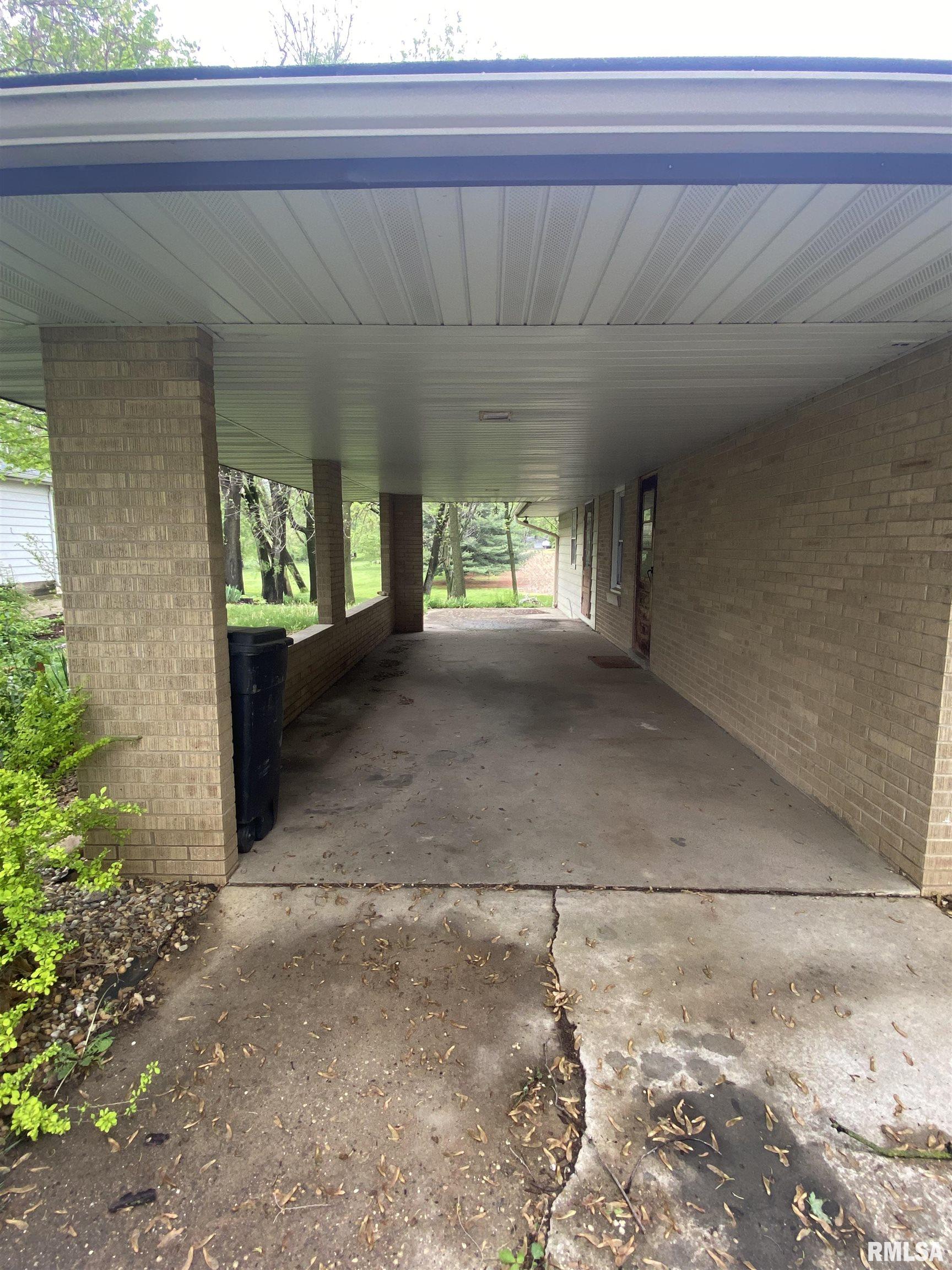 9307 South Powell Road Mapleton, IL 61547 - Photo 10 of 40