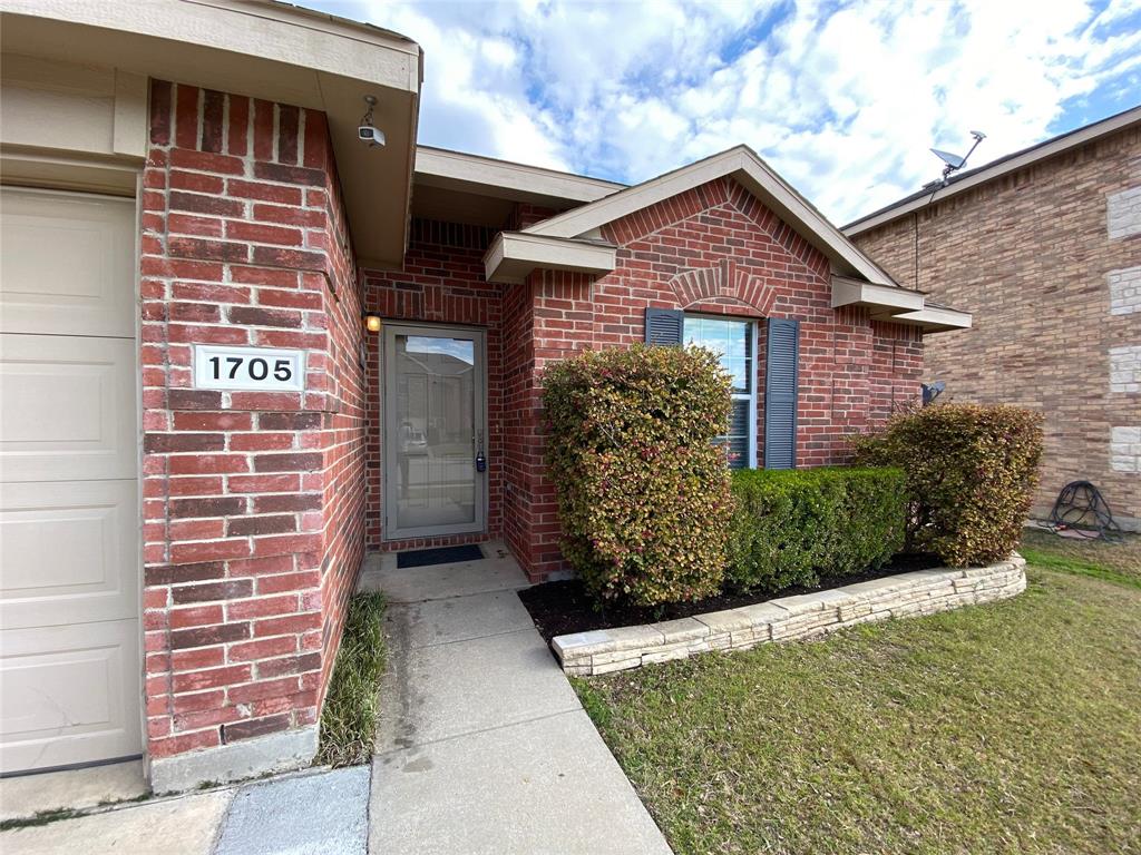 1705 Birds Eye Road Fort Worth, TX 76177 - Photo 2 of 17