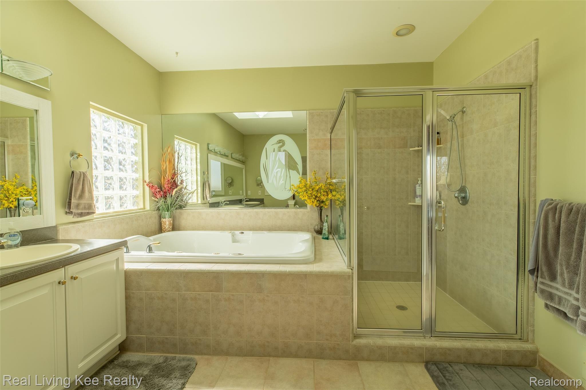 3648 Gregory Road Lake Orion, MI 48359 - Photo 31 of 68 3648 Gregory-29.jpg