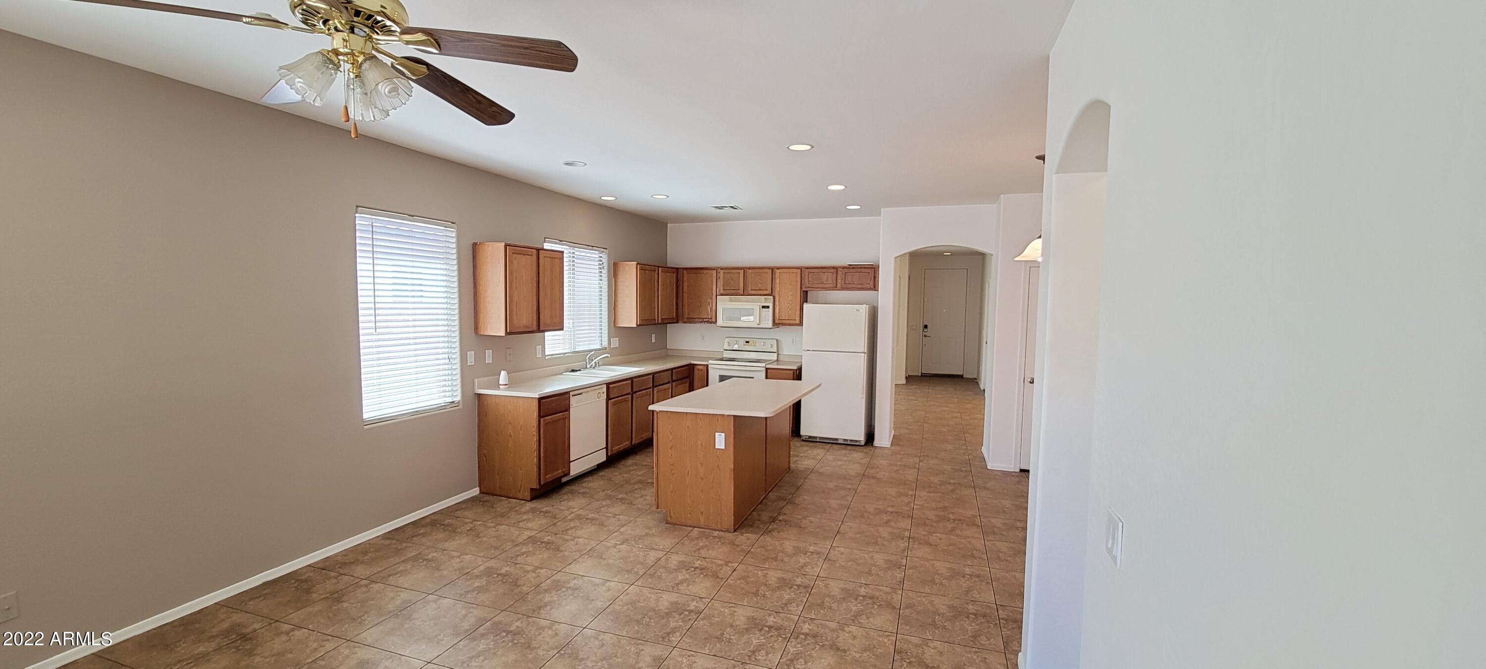 1414 East Bautista Road Gilbert, AZ 85297 - Photo 6 of 22 20220422_102750