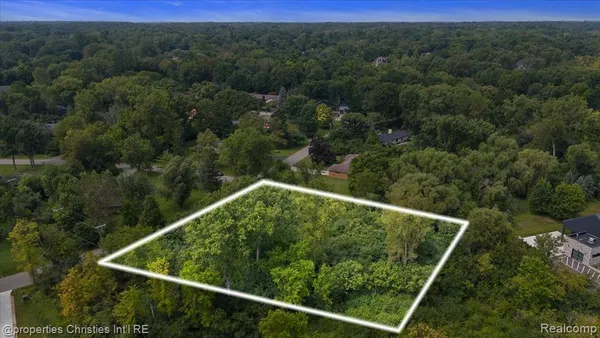 $230,000 | 0 Birchway Drive, Troy, MI 48083