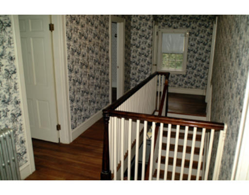 28 Oxford Road Westwood, MA 02090 - Photo 6 of 6 Gallery Image 6