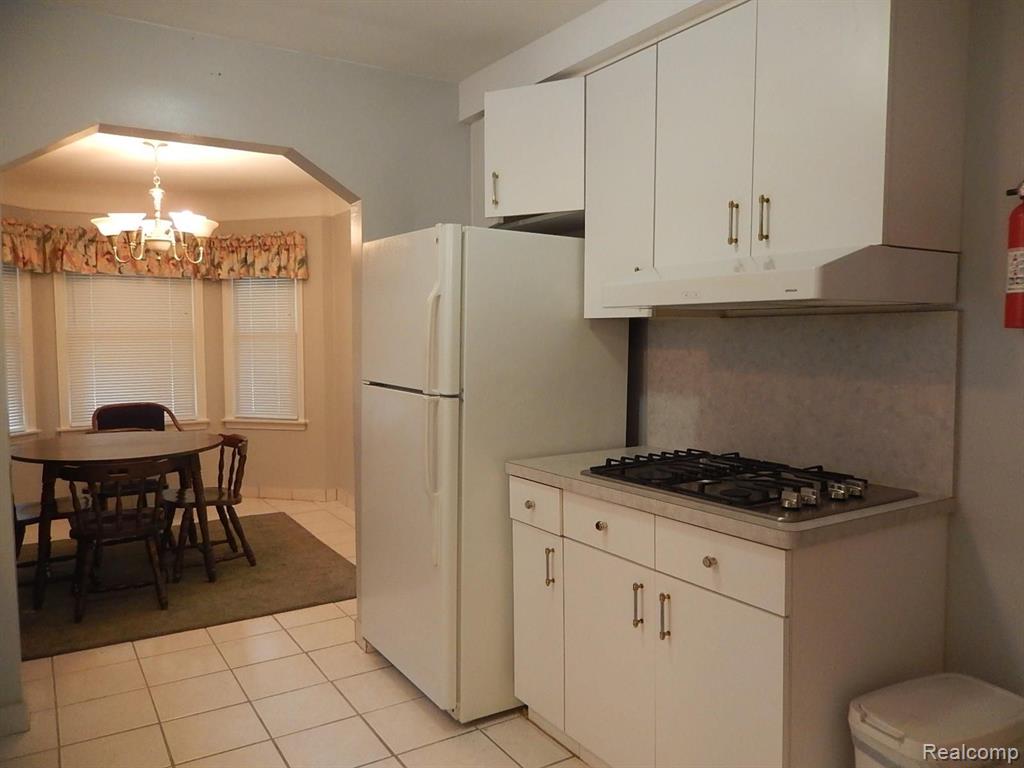 6616 Maple Street Dearborn, MI 48126 - Photo 11 of 21