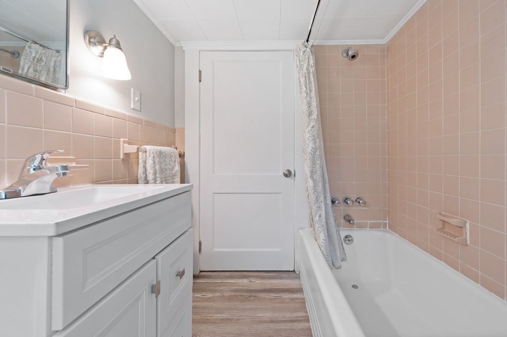 31 Warren Road Ashland, MA 01721 - Photo 13 of 33 Gallery Image 13