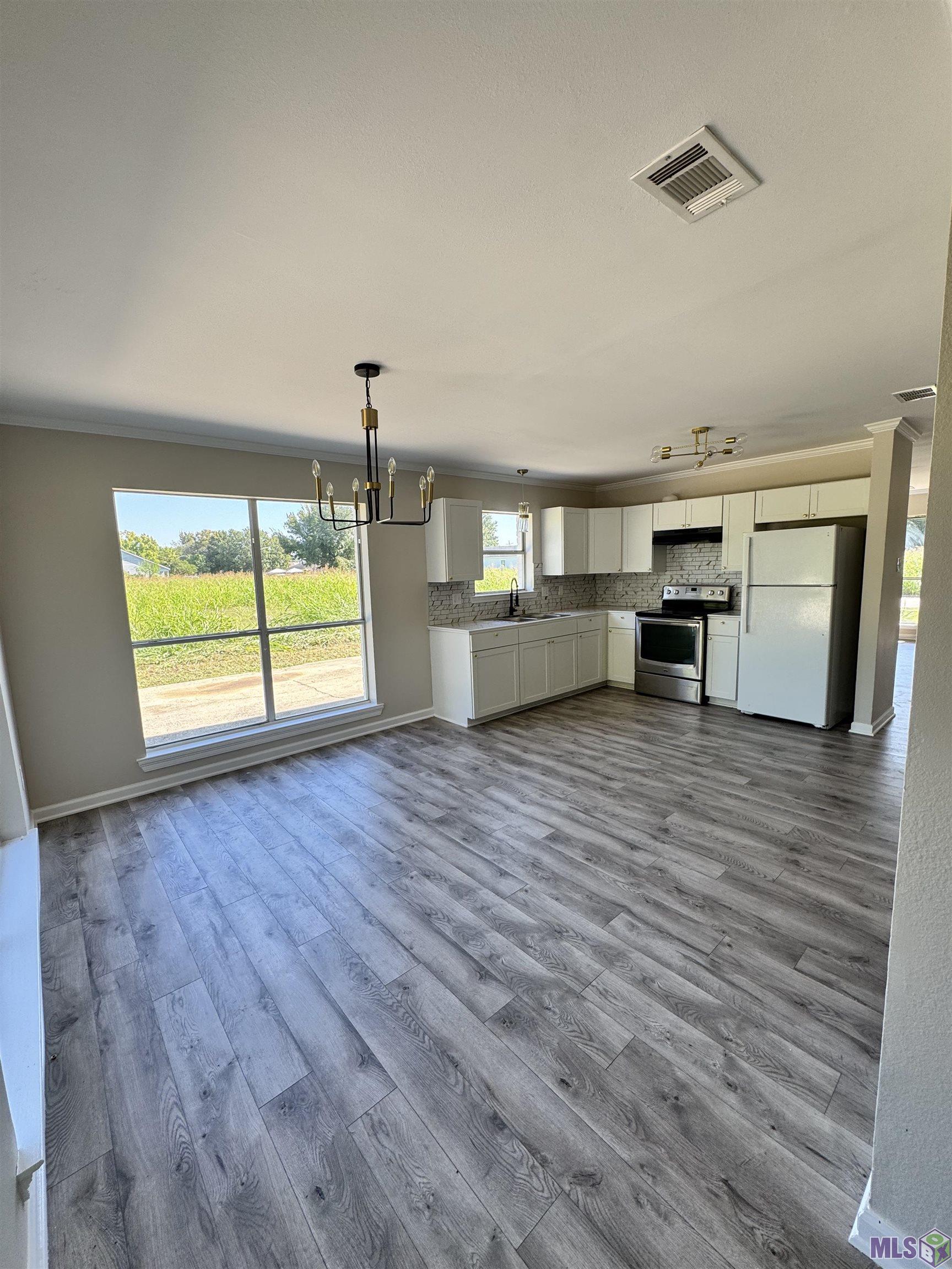 2124 Helm Drive Baton Rouge, LA 70820 - Photo 8 of 24 Gallery Image 8