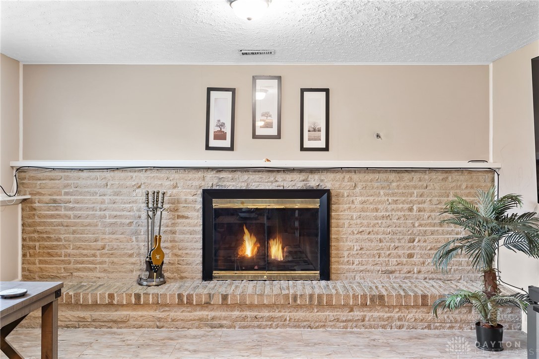 5672 Candlelight Lane Riverside, OH 45431 - Photo 16 of 46 Fireplace with gas logs