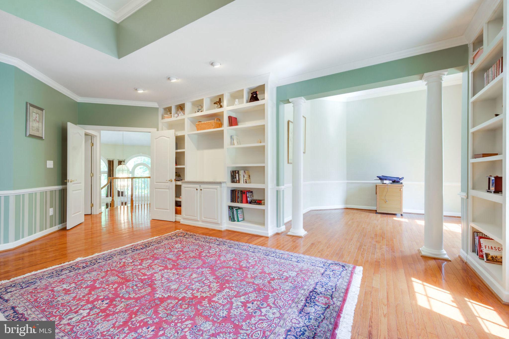 12100 North Walnut Branch Road Reston, VA 20194 - Photo 38 of 124 Master Bedroom with Sitting Room