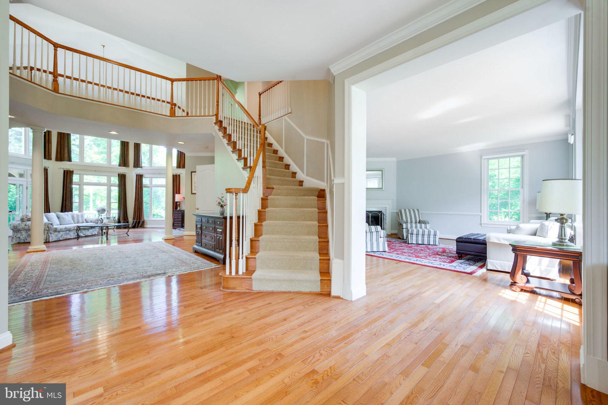 12100 North Walnut Branch Road Reston, VA 20194 - Photo 8 of 124 Foyer / Living Room