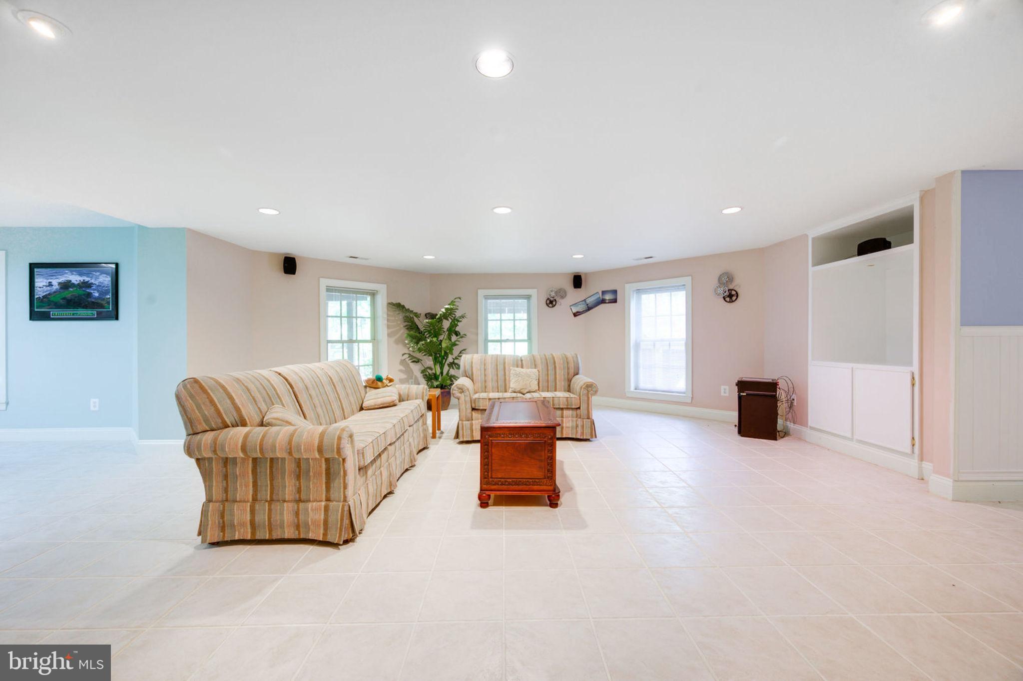 12100 North Walnut Branch Road Reston, VA 20194 - Photo 73 of 124 Family / Media Room